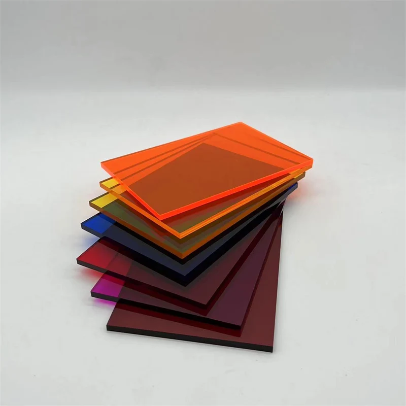 Lastra acrilica con rivestimento duro da 3 mm