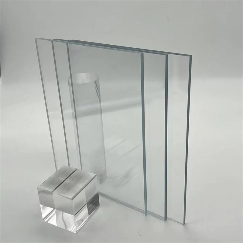 Lastra acrilica con rivestimento duro da 6 mm