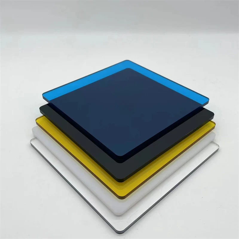 Lastra acrilica con rivestimento duro da 8 mm